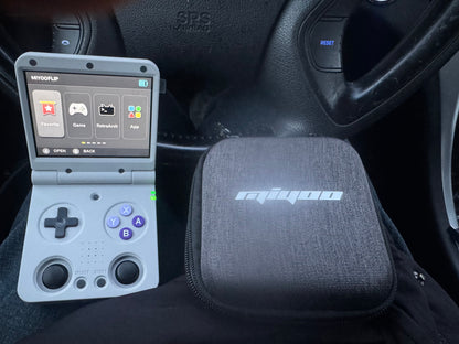 Retro Flip – Portable Retro Fun in a Modern Design